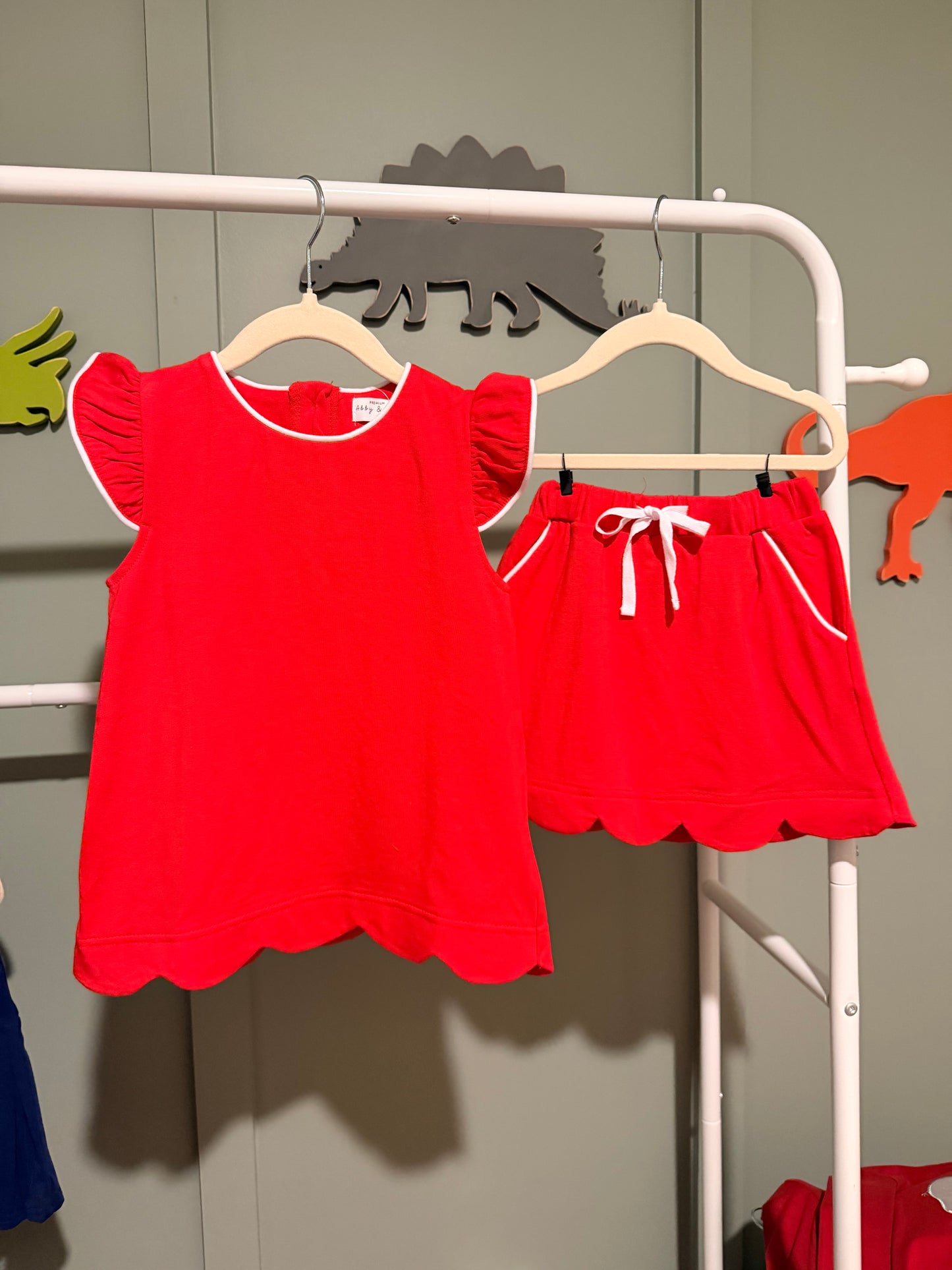 Red scalloped skort set