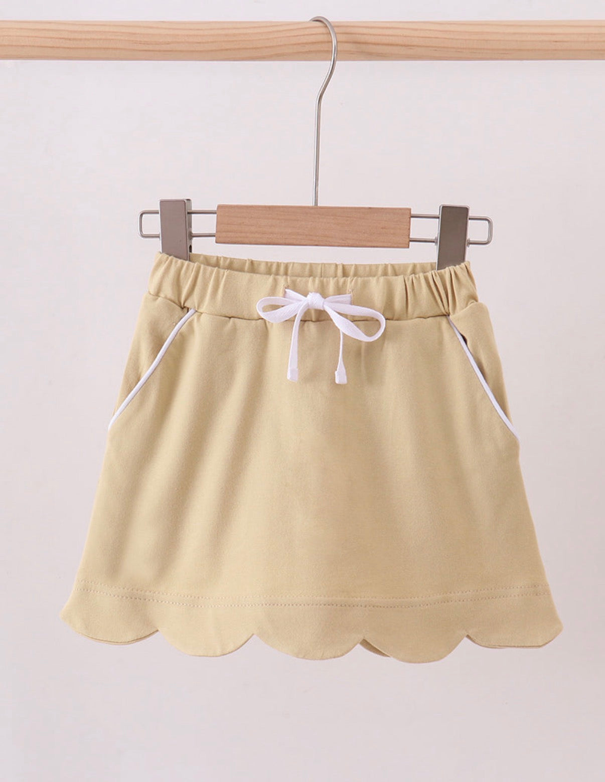 Tan scalloped skort outfit